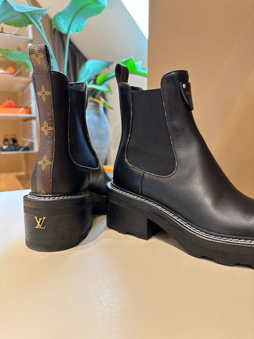 Louis Vuitton Beaubourg Chelsea Ankle Boots 38