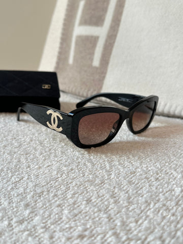 Chanel CC Logo Sunglasses Black
