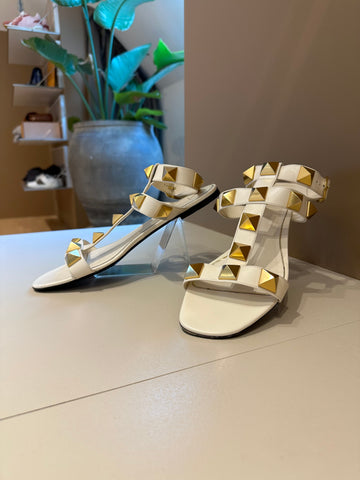 Valentino Garavani Roman Stud Flat Sandals White 41