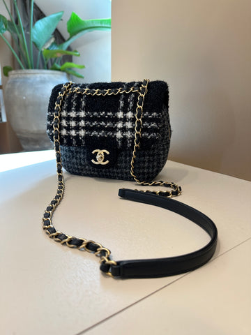 Chanel Small Tweed Flap Bag Black Aged GHW