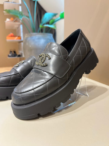 Chanel CC Logo Moccasins Grey GHW 39,5