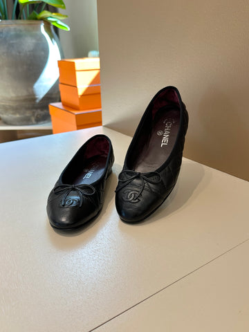 Chanel Ballerina Black 37