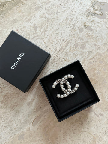 Chanel CC Brooch Large
