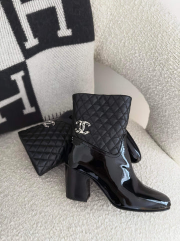 Chanel Interlocking CC Boots 36 Black