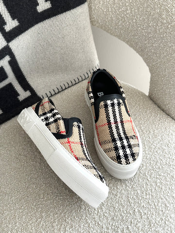 Burberry Low Top Slip-On Trainers 37,5