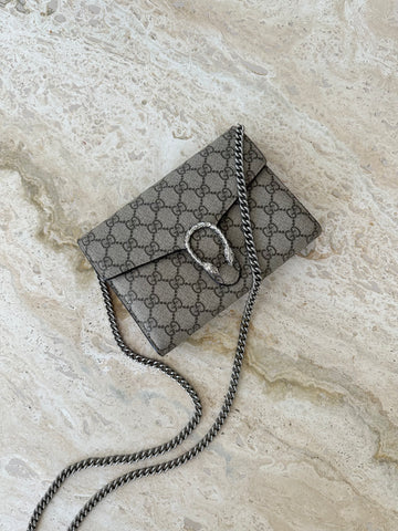 Gucci Dionysus GG Supreme Wallet On Chain