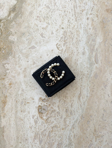 Chanel CC Broche Large Gold