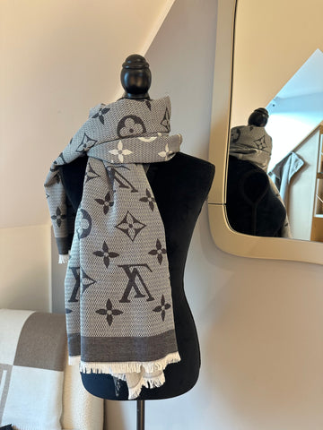 Louis Vuitton Beyond Monogram Shawl Grey