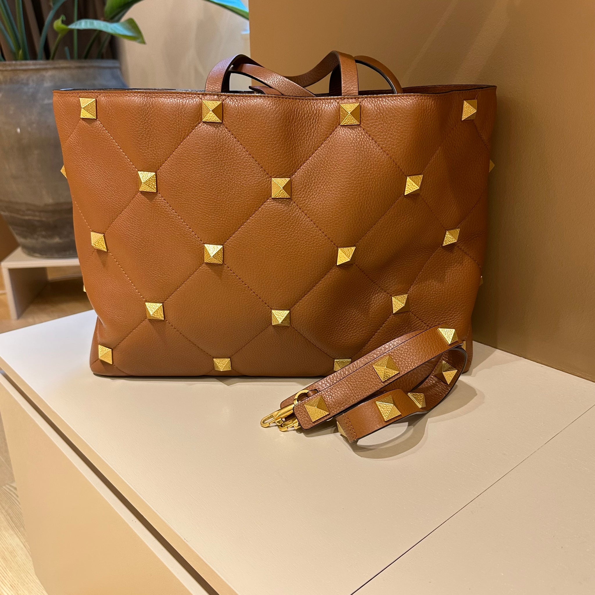 Valentino Garavani Large Roman Stud Tote Bag Saddle Brown