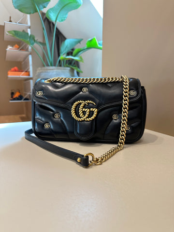 Gucci GG Marmont Logo Plaque Small Bag Black