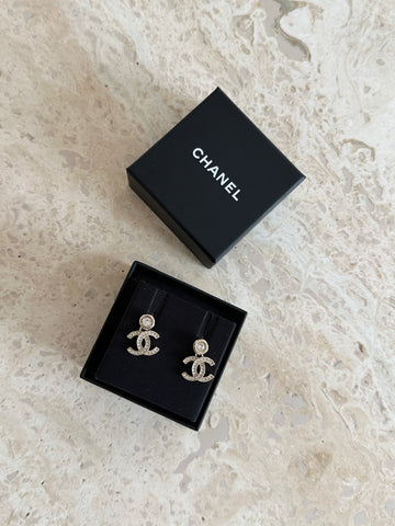 Chanel Small CC Boucles Pendant Gold