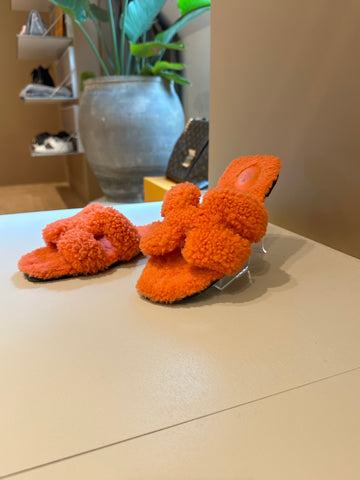 Hermés Oran Shearling Sandal Orange 39,5