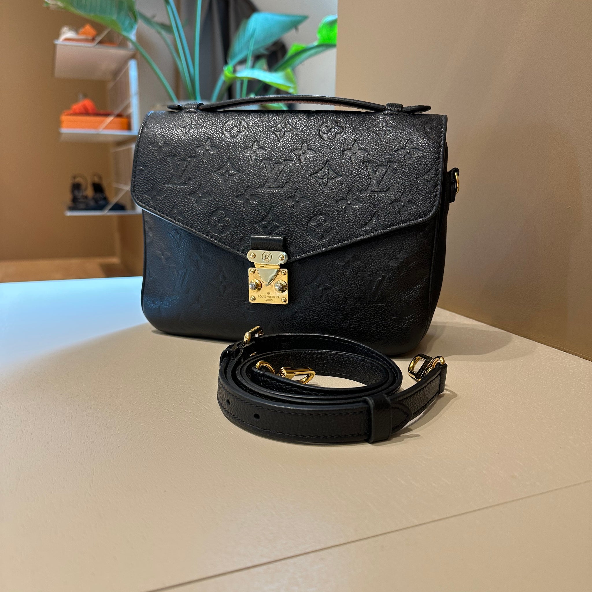 Louis Vuitton Pochette Metis Black Monogram Empreinte Leather