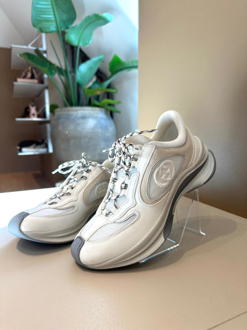 Gucci Run Lace-up Sneakers White 36