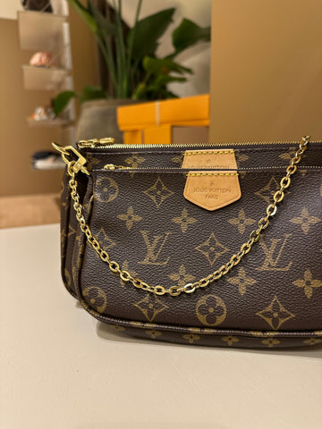 Louis Vuitton Pochette Monogram Canvas