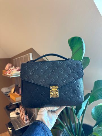 Louis Vuitton Pochette Metis Black Empreinte Leather