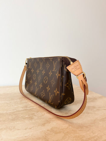 Louis Vuitton Pochette Accessories Monogram Canvas