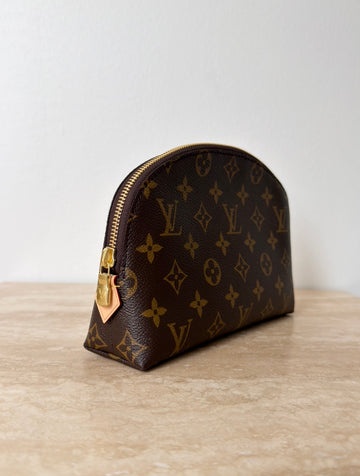 Louis Vuitton Cosmetics Pouch MM Monogram Canvas