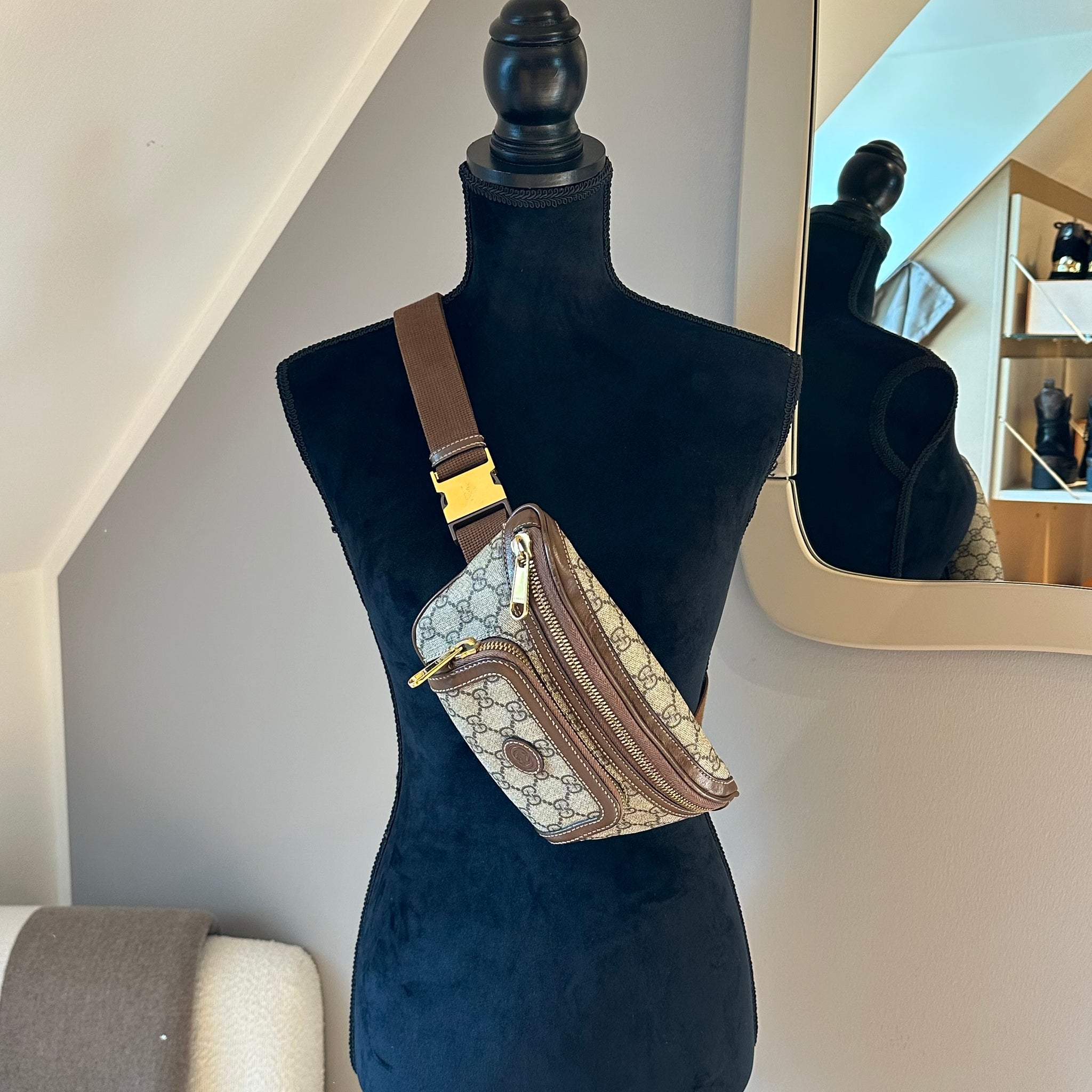 Gucci Interlocking Belt Bag GG Supreme Canvas