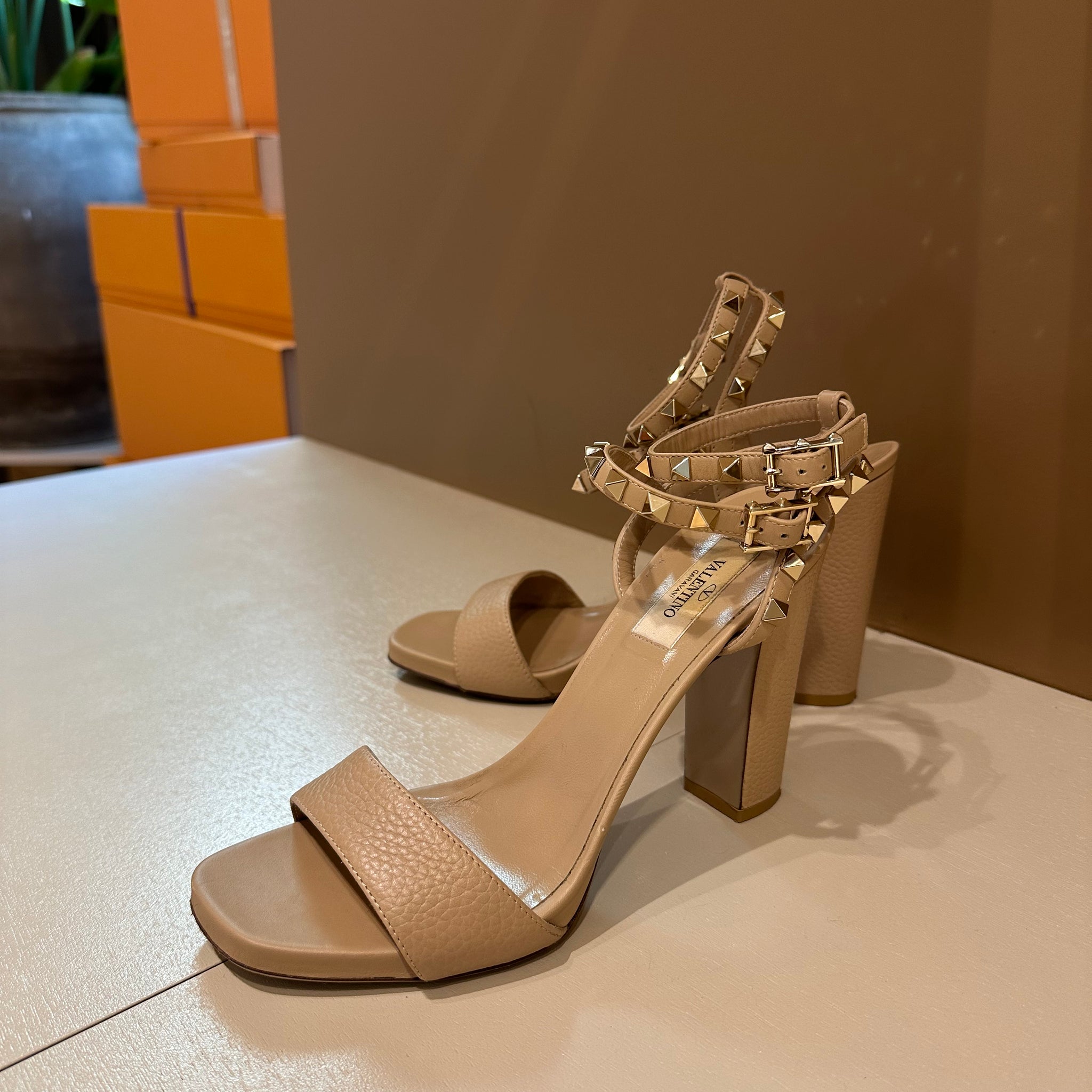 Valentino Garavani Rockstud Block Heel Sandals 39