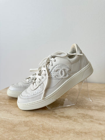 Chanel Interlocking CC Logo Trainers White 35,5