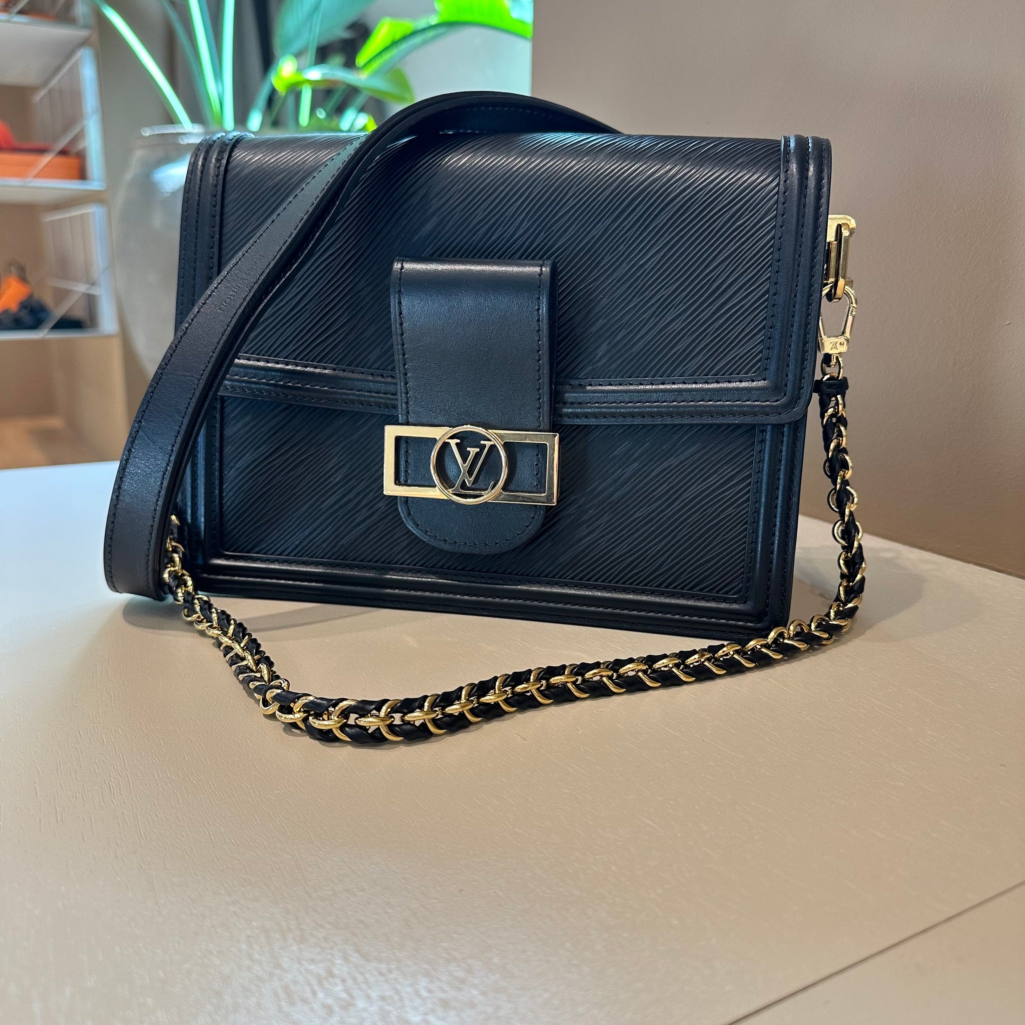 Louis Vuitton Dauphine MM Black