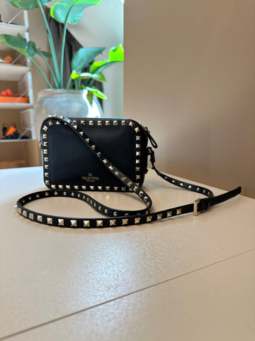 Valentino Garavani Rockstud Camera Crossbody Bag Black