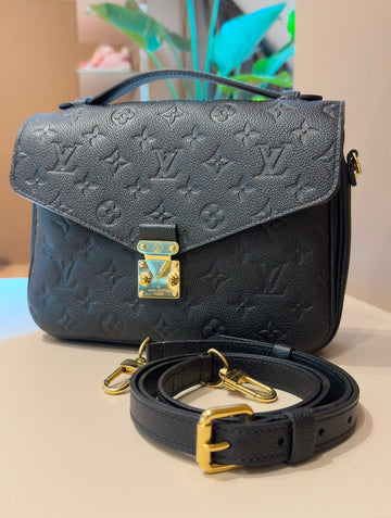 Louis Vuitton Pochette Metis Black Empreinte Leather