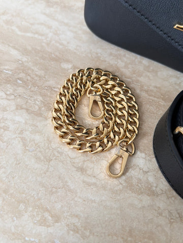 Louis Vuitton Oxford Lockme Leather Bag Black GHW