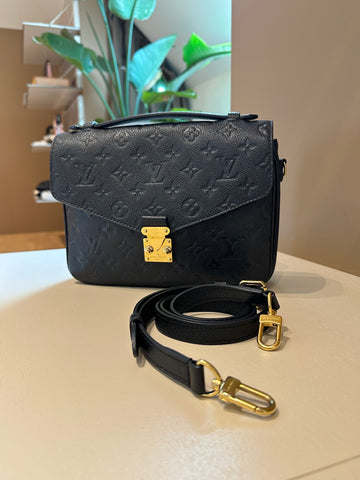 Louis Vuitton Pochette Metis Black Empreinte Leather