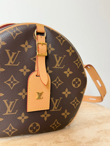 Louis Vuitton Boite Chapeau Souple MM Monogram Canvas