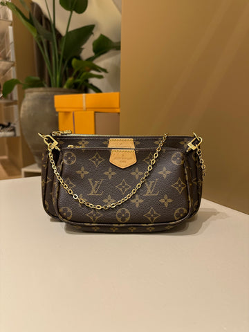 Louis Vuitton Pochette Monogram Canvas