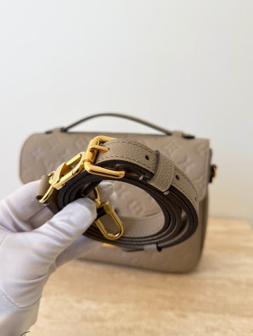 Louis Vuitton Pochette Metis Dune Empreinte Leather