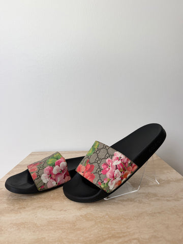 Gucci GG Bloom Slides 38