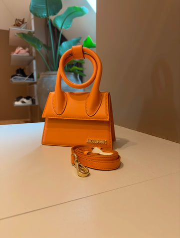 Jacquemus Le Chiquito The Knot Orange