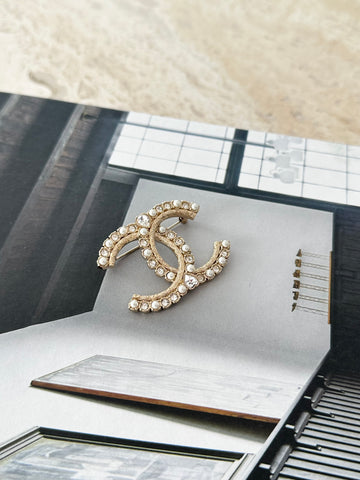 Chanel CC Heart Broche Gold with Pearls & Crystals