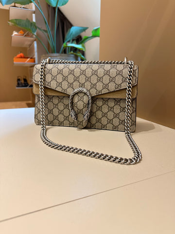 Gucci Dionysus Medium Shoulder Bag