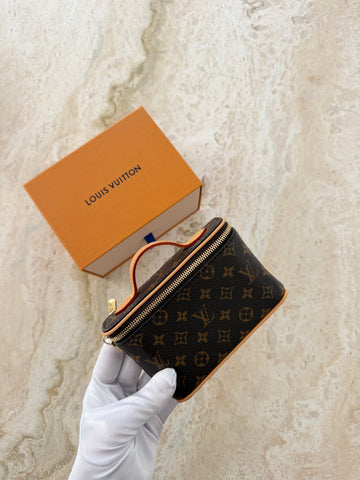 Louis Vuitton Nice Beauty Monogram Canvas