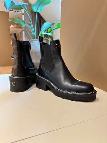 Louis Vuitton Beaubourg Chelsea Ankle Boots 38