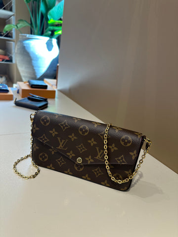 Louis Vuitton Pochette Felicie Monogram Canvas