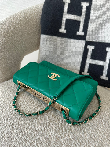 Chanel Trendy CC Shoulder Bag Green Lambskin GHW