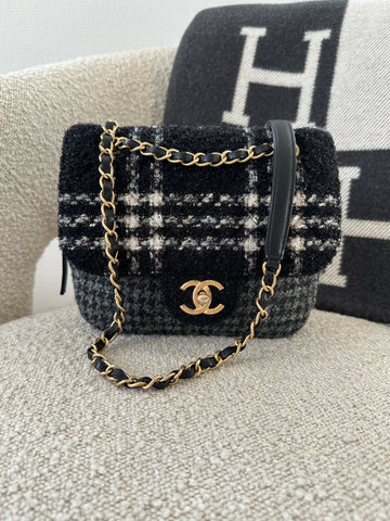 Chanel Small Tweed Flap Bag Black Aged GHW